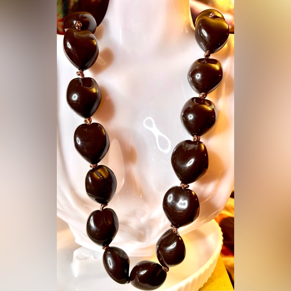Vintage Hawaiian Kukui Nut Heart Lei Necklace